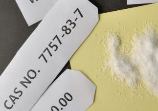 Очищенность агента На2СО3 97% обескислороживания сульфита натрия пищевой добавки безводная